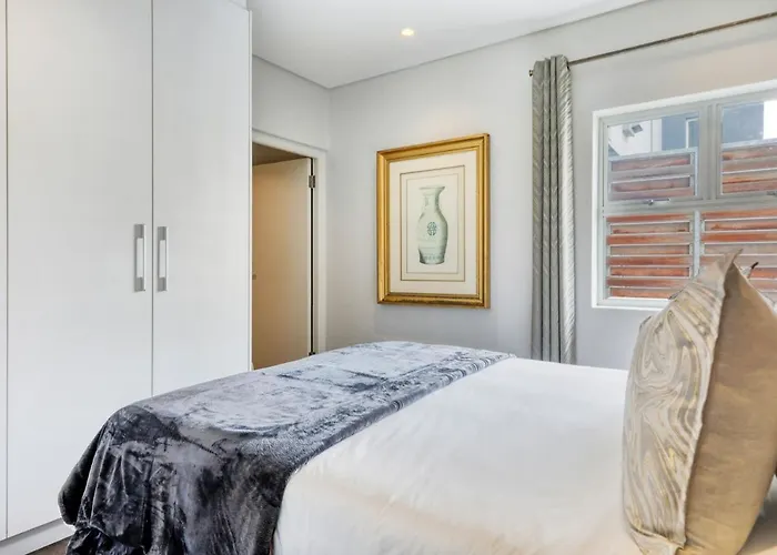 Backup-Powered Classic Luxury Apartment